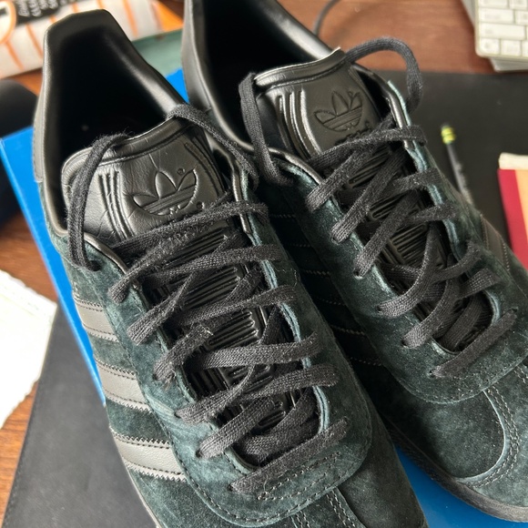 adidas gazelle - triple black men’s size 9 - Picture 5 of 6